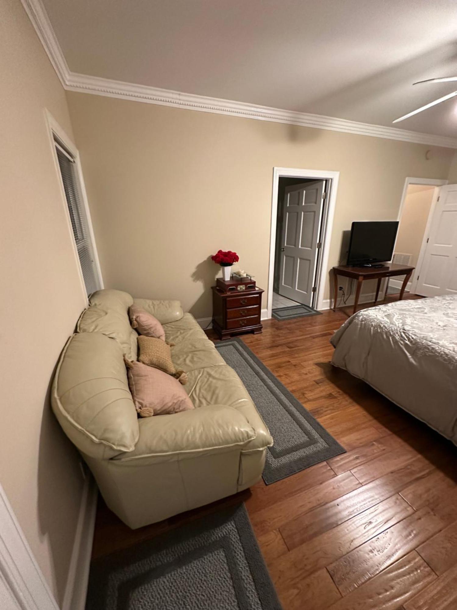Moorefield Suites Greensboro East McLeansville Esterno foto