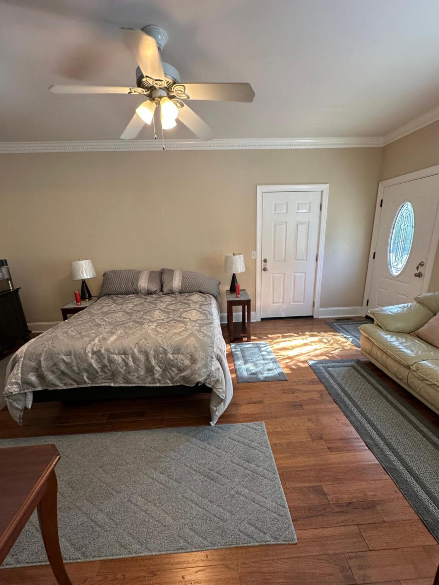 Moorefield Suites Greensboro East McLeansville Esterno foto